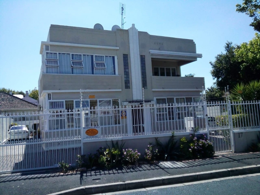 2 Bedroom Property for Sale in Wynberg Upper Western Cape